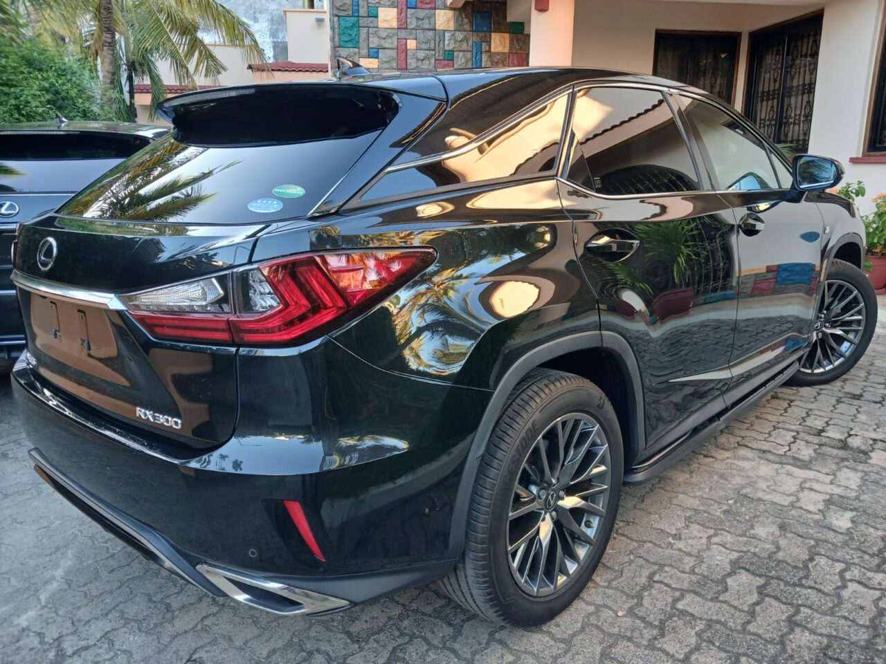 2019 Lexus RX300 — photo 3