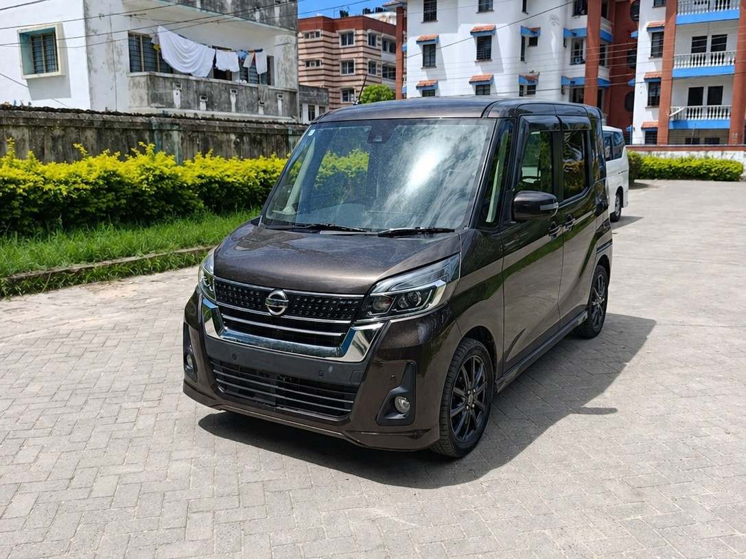 2019 Nissan Roox Highway Star
