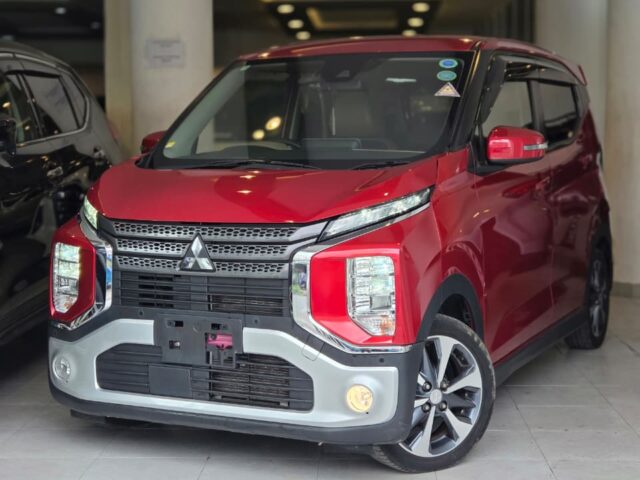 2019 Mitsubishi ek X Custom Hybrid
