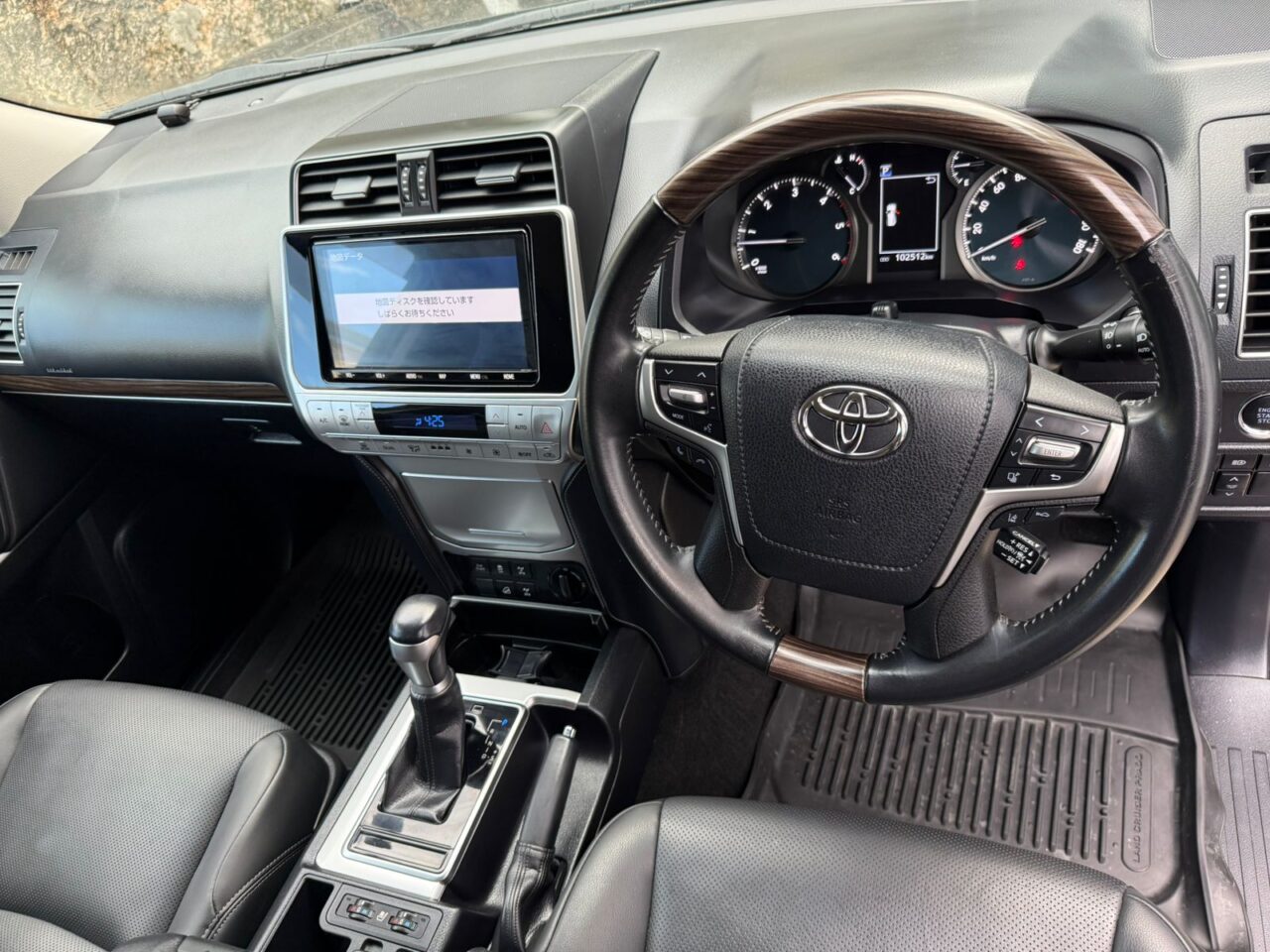 2021 Toyota Landcruiser Prado TXL Sunroof — photo 3