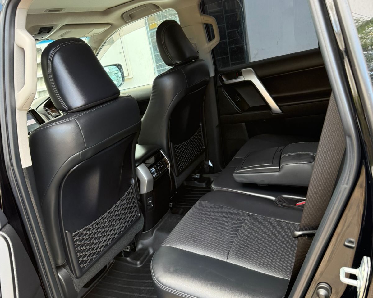 2021 Toyota Landcruiser Prado TXL Sunroof — photo 6