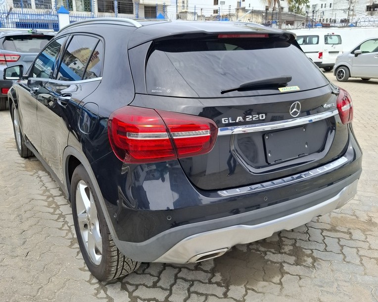2019 Mercedes-Benz GLA 220 — photo 4