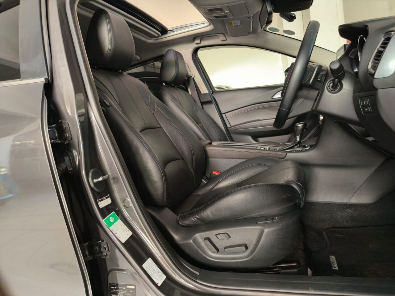 2019 Mazda Axela Sport 22XD L Package Sunroof — photo 4
