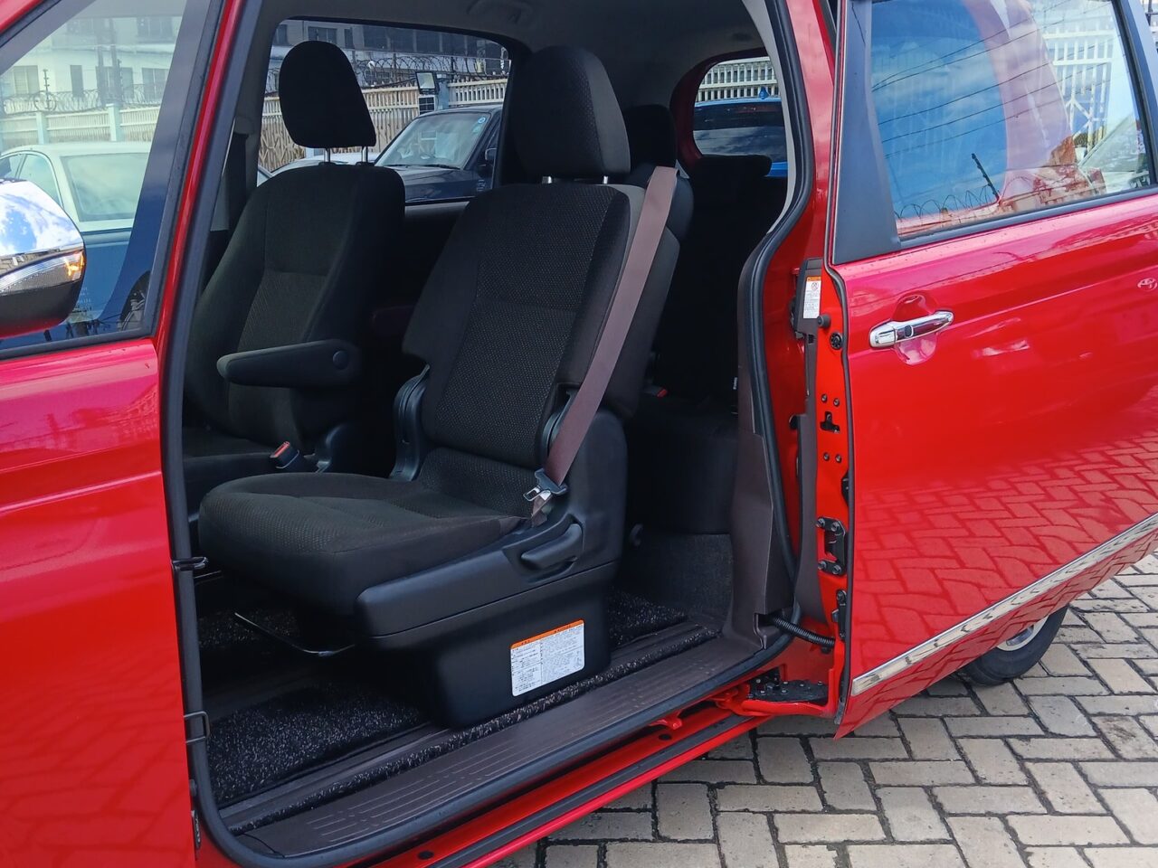 2019 Toyota Spade 1.5L — photo 5