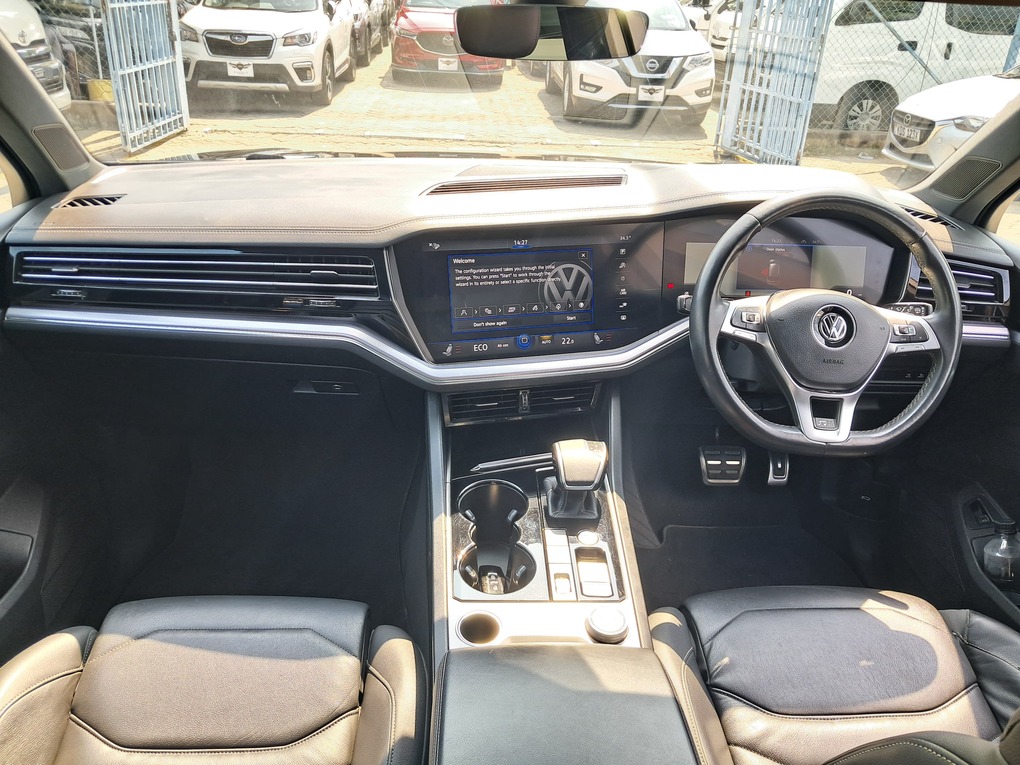 2019 Volkswagen Touareg Sunroof — photo 3