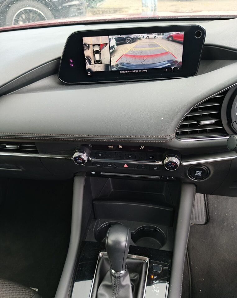 2021 Mazda 3 Sports Proactiv Touring Selection — photo 4