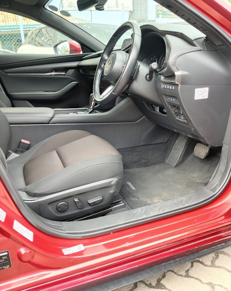2021 Mazda 3 Sports Proactiv Touring Selection — photo 3