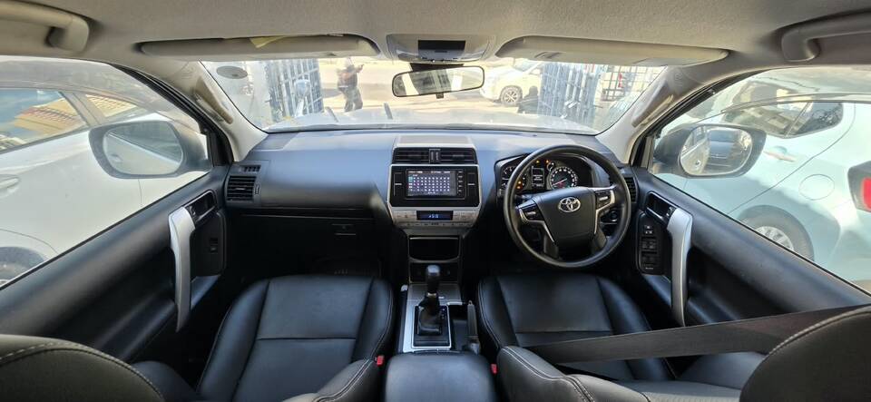 2019 Toyota Landcruiser Prado TX — photo 4
