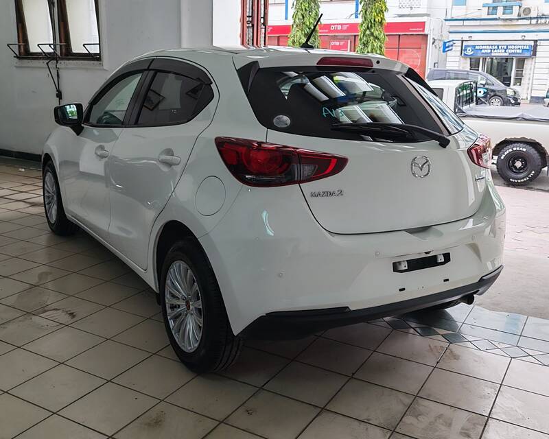 2020 Mazda 2 Skyactiv-G — photo 5