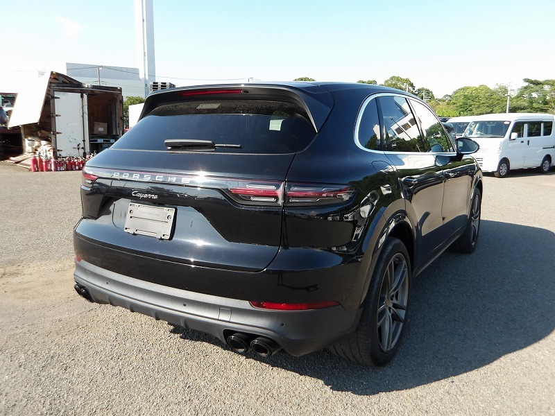 2020 Porsche Cayenne Sunroof — photo 6