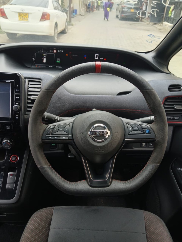 2019 Nissan Serena Nismo S-Hybrid — photo 2