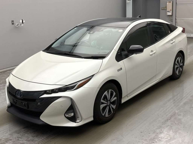 2019 Toyota Prius Plug-in Hybrid (PHEV)